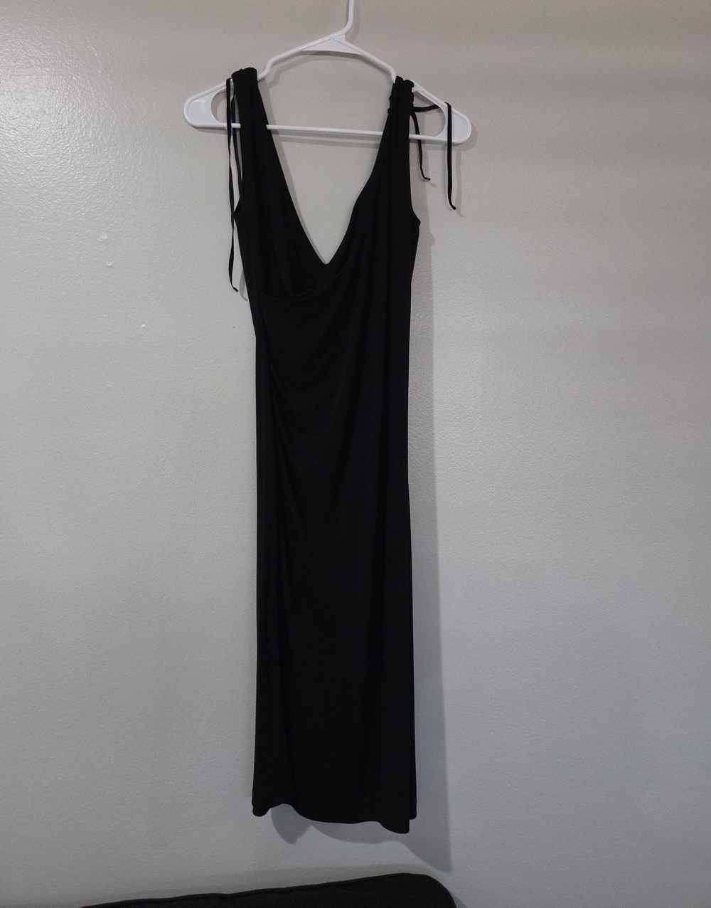 Banana Republic Black V-Neck Tie-Shoulder Maxi Dress